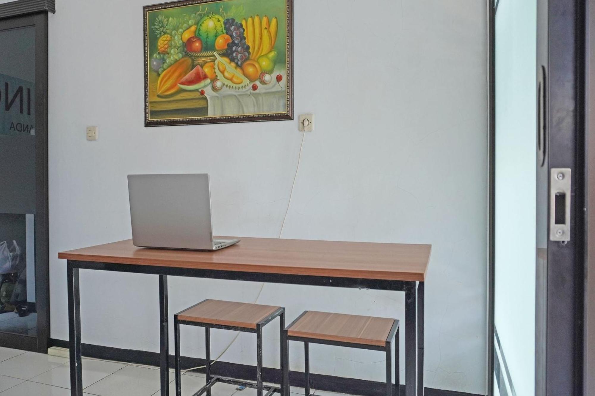 Oyo 91762 Green Home Stay Syariah Purwakarta Zewnętrze zdjęcie